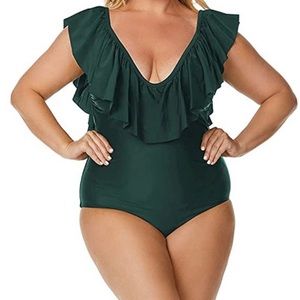 NWT Raisins curve ruffle one piece swimsuit 18W